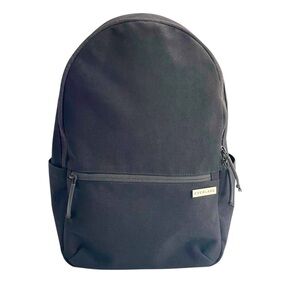 Everlane Unisex Backpack
The Street Nylon Zip Backpack - Large